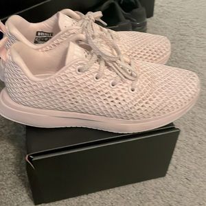 Excellent Condition Womens NoBull Pink Runners! Sz 7.5